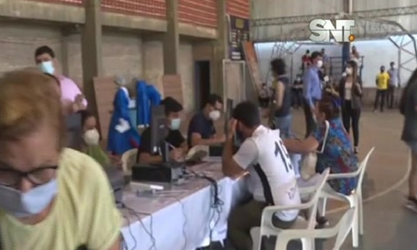 COVID: Toma de muestra en el Hisopódromo - SNT