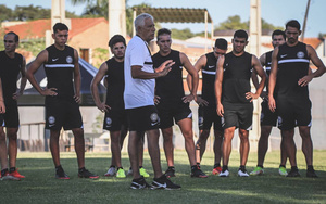 Crónica / ¡Cháke! Se sumó el ex Barcelona que hará correr a los olimpistas