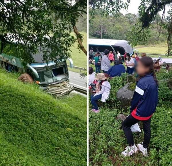 Crónica / Micro paraguayo se accidentó camino a Camboriú