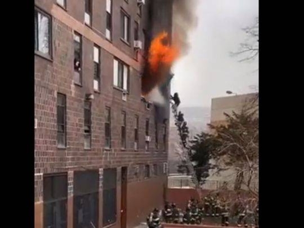 Diario HOY | Nuevo balance del incendio de Nueva York reduce a 17 el número de muertos