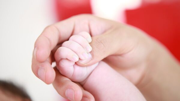 Piden incluir a bebés prematuros en esquema de vacunación