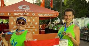 La Nación / Team Paraguay: Carina Daher y Sara Allinquant, en la corrida de Punta del Este