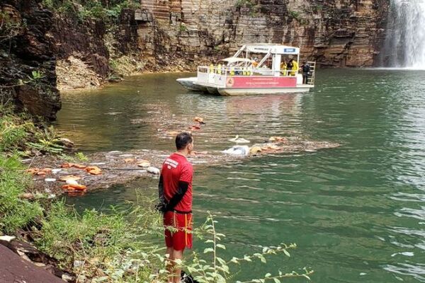 Subió a 10 la cantidad de muertos por el derrumbe del acantilado en Brasil