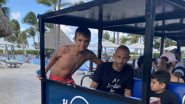 Crónica / Rubén Darío Da Rosa comparte sus vacaciones con un ex-crack del Barcelona