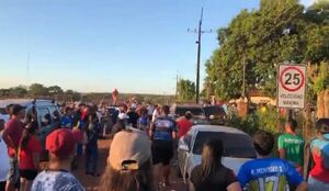Afirman que enfrentamiento con piedras en Carapeguá fue para dispersar a apostadores - Nacionales - ABC Color