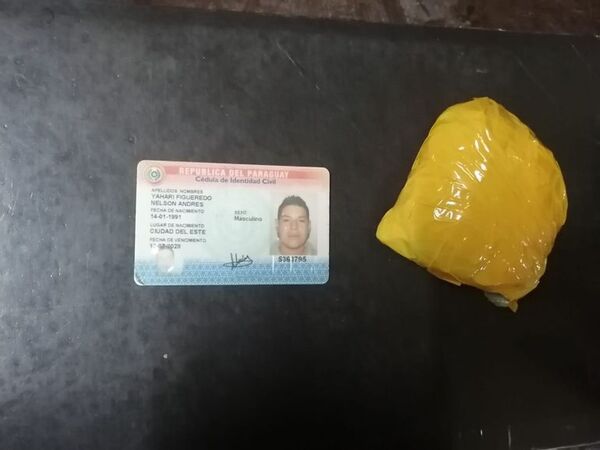 Custodio ingresó al penal para su guardia con cocaína - Nacionales - ABC Color