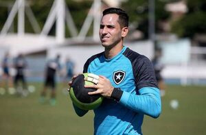 El “Gatito” Fernández tiene covid, pero “está bien” - Fútbol - ABC Color