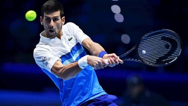 Nole completa su segunda sesión a la espera de Inmigración