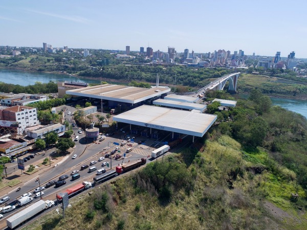 Operativo de seguridad logra reducir asaltos y robos en cercanías del puente - La Clave