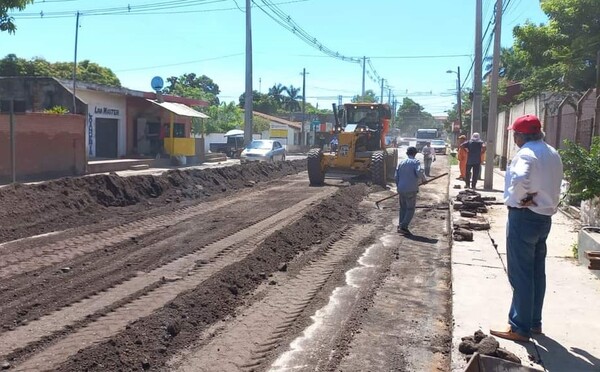Anuncian desvíos por reparación de la Avenida Nanawa •