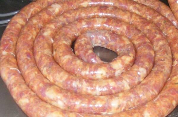 Crónica / Comieron chorizo de mborevi y ¡amóntema!