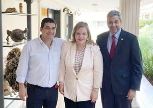 Hugo Velázquez no descarta a Lilian Samaniego como candidata a Vice