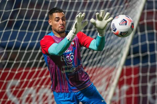 Crónica / ¿Jean Fernandes no jugará los primeros partidos en Cerro?