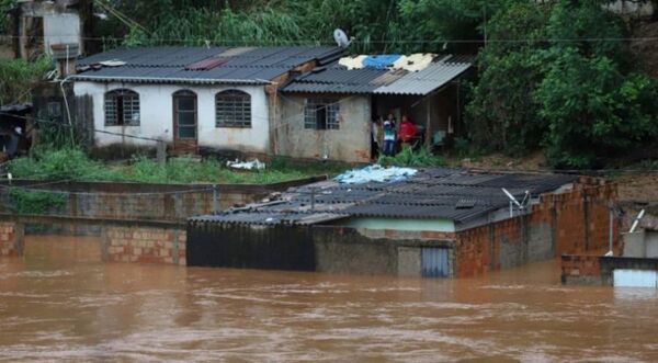 Diez muertos por intensas lluvias en estado brasileño de Minas Gerais