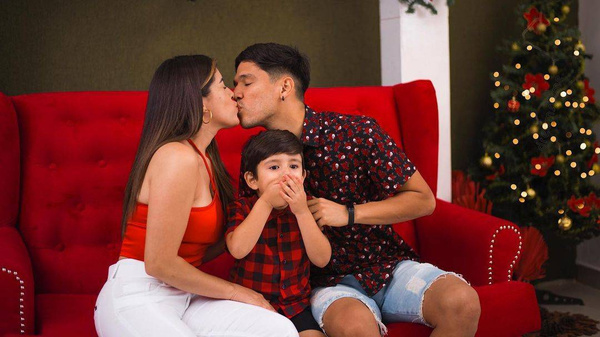 Crónica / Mily, a tres días de su soñado viaje a México: "Lloro de la emoción"