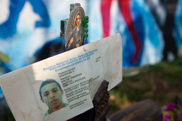 Dan visas humanitarias a 73 migrantes heridos en accidente vial en México - MarketData