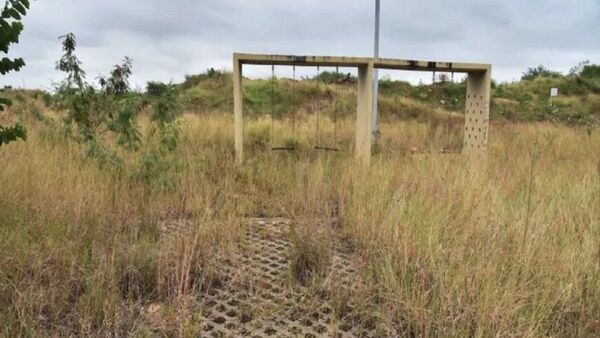 Parque de la Solidaridad sigue en deplorable estado de abandono