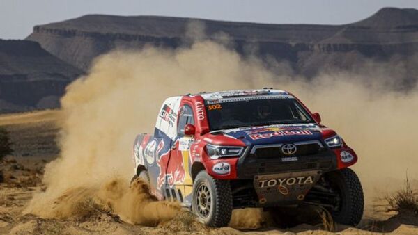 Nasser Al Attiyah, líder del Rally Dakar 2022, fue sancionado con cinco minutos en la general