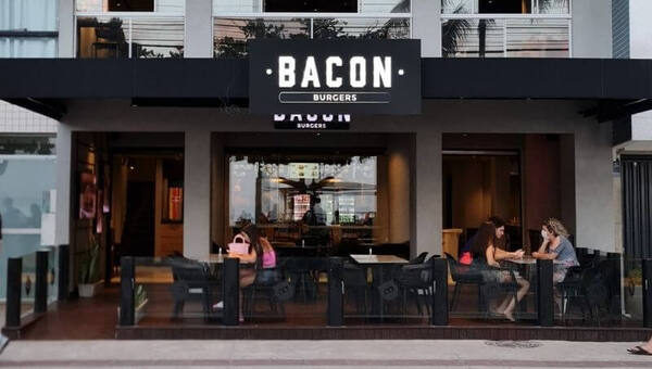 La firma nacional Bacon Burgers se expande al Brasil y apunta a Bolivia