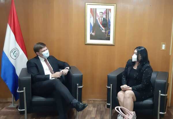 Ajustan estrategias en educación, ciencia y cultura para la representación paraguaya ante la Unesco - .::Agencia IP::.
