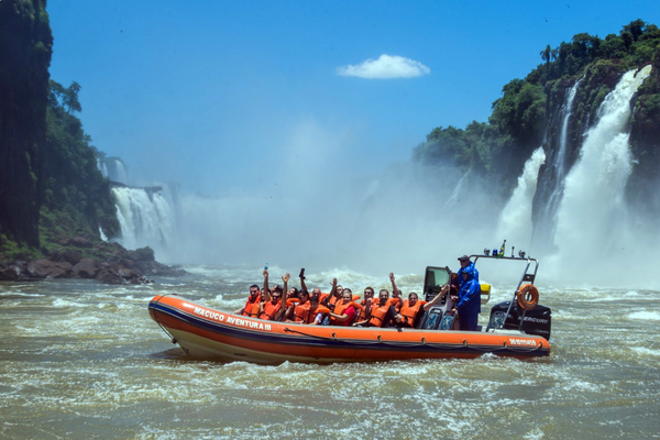 Se restablece el paseo en barco en las Cataratas del Yguazú, lado brasilero - La Clave