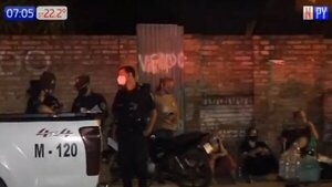 ¡Inhumano! Hallan fosa con animales muertos en barrio Trinidad | Noticias Paraguay