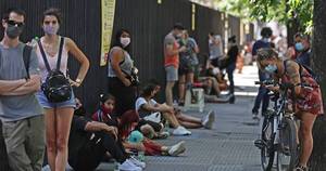 La Nación / Ola de calor y COVID en Argentina: 700 mil usuarios sin energía eléctrica en Buenos Aires