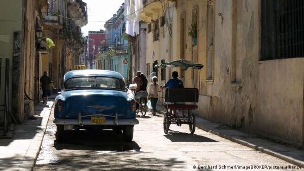 Agencia de noticias Efe se plantea su retirada de Cuba: No podemos ejercer el periodismo libremente