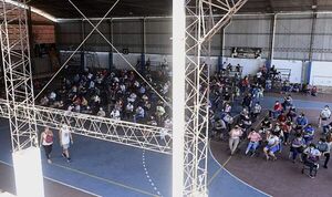 Estudian restricciones para eventos masivos y confirman reducción de días de aislamiento para vacunados - Nacionales - ABC Color