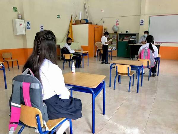 Sindicato docente respalda inicio de clases '100% presenciales'