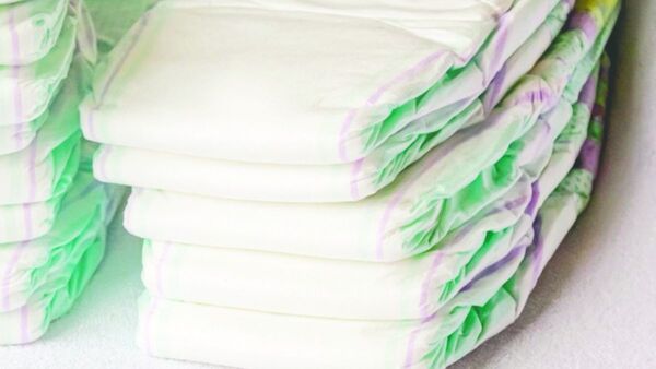 Mamá pide trabajo para costear gastos de salud del hijo