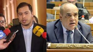 Prieto y Bachi Núñez se insultan en las redes sociales - El Trueno