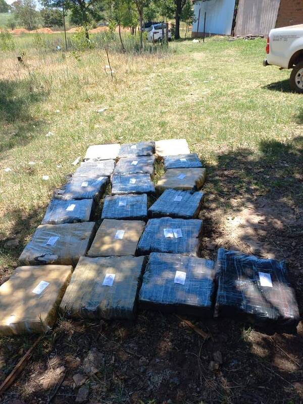 Crónica / Buscaban a un tipo, pero encontraron 340 kilos de droga y platal