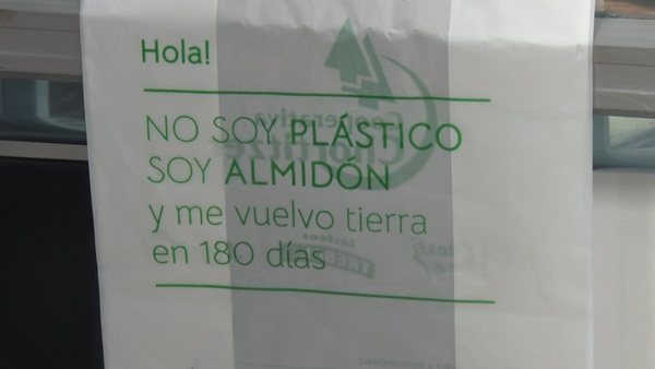 Chortitzer busca reducir uso de bolsas de plástico en todas sus sucursales