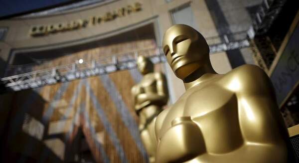 Después de cuatro años, los premios Oscar volverán a tener presentador