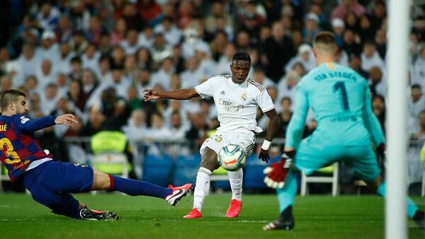 Crónica / Real Madrid le dio su teté al Barcelona