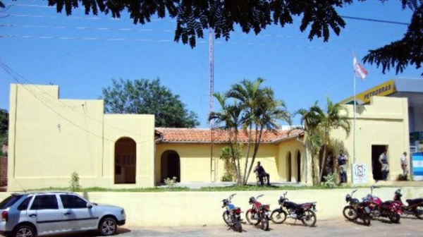 Roban heladera de una institución educativa | Radio Regional 660 AM