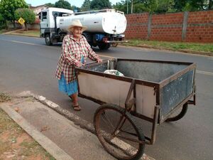 Anciana de 80 años es ejemplo de trabajo en Santaní - Nacionales - ABC Color