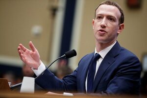 Peruano reclama 300.000 dólares a Zuckerberg por dejarle un mes sin Facebook - MarketData