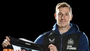 El Newcastle ficha a un delantero