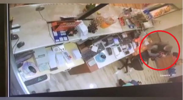 Circuito cerrado captó violento asalto en boca de cobranzas del barrio Santa María