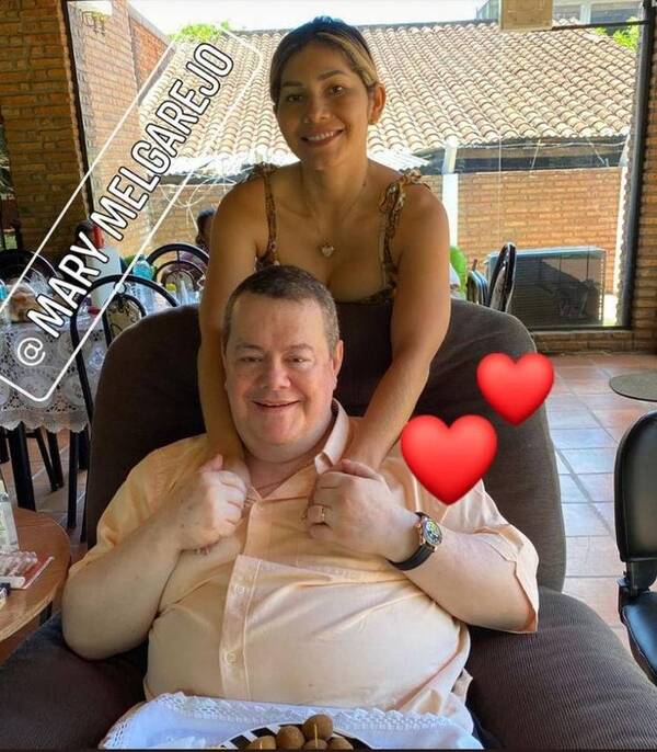 Crónica / Año nuevo, ¿chuli nueva? Friedmann presenta a su novia