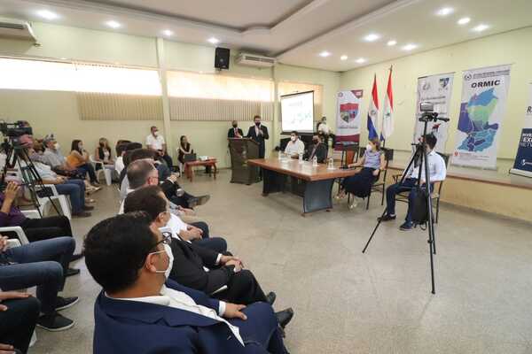 Presentan programas de apoyo para fortalecer la industria en Caaguazú - .::Agencia IP::.