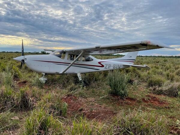 Hallan avioneta que fue robada de silo de San Cristóbal - Noticiero Paraguay