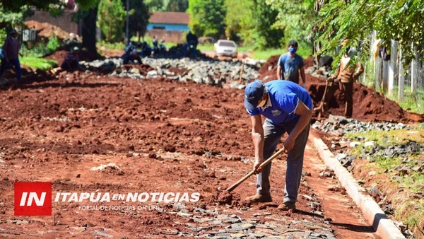 HOHENAU PROYECTA CONSTRUIR 4.000 METROS DE EMPEDRADO ESTE AÑO - Itapúa Noticias