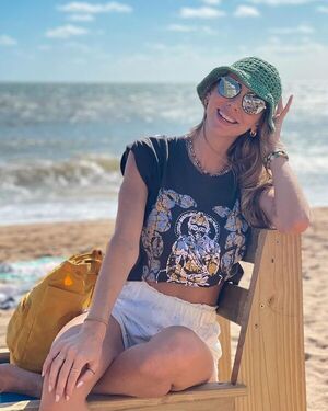 Gaby Cogorno reveló cómo cuida su piel en la playa - Gente - ABC Color