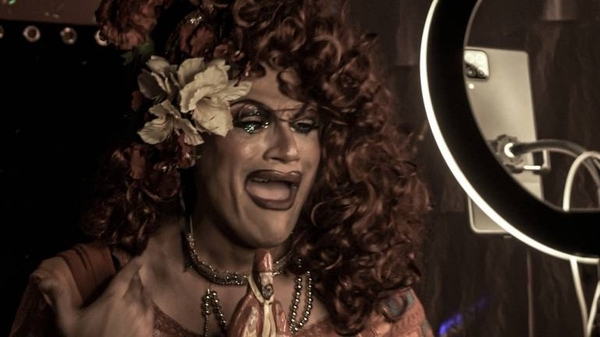 Diario HOY | Maldad Drag en karaoke varieté de Casa Crei