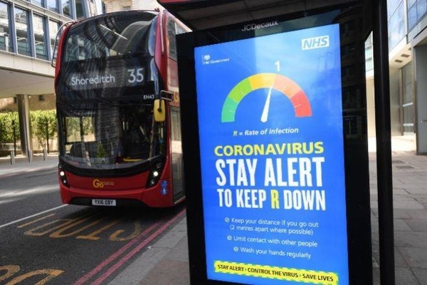 Diario HOY | Inglaterra reduce a cinco días la cuarentena por covid-19