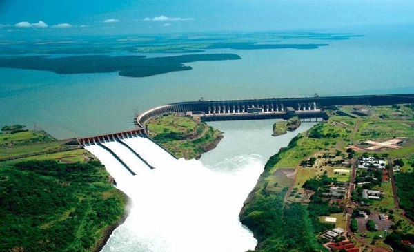 Diario HOY | Tarifa de Itaipú: explican por qué conviene mantenerla y muestran cómo