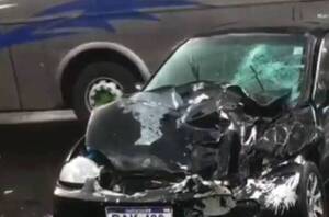 Crónica / [VIDEO] Sufrió ataque de epilepsia al volante y chocó